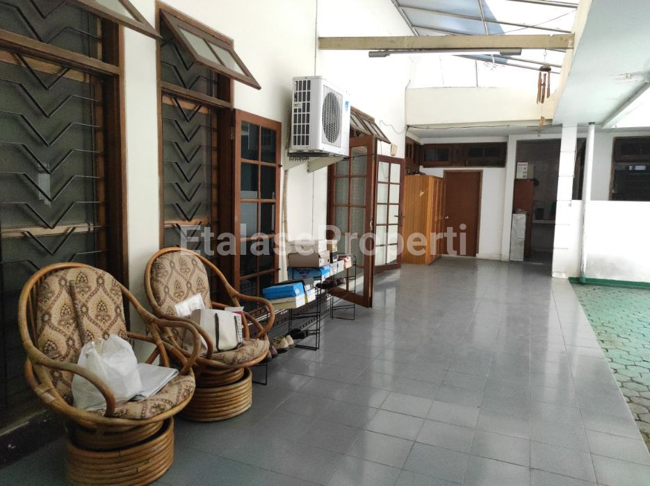 Foto properti BU Rumah Besar Utk Home Industry Dijual/Disewakan Area Strategis 3