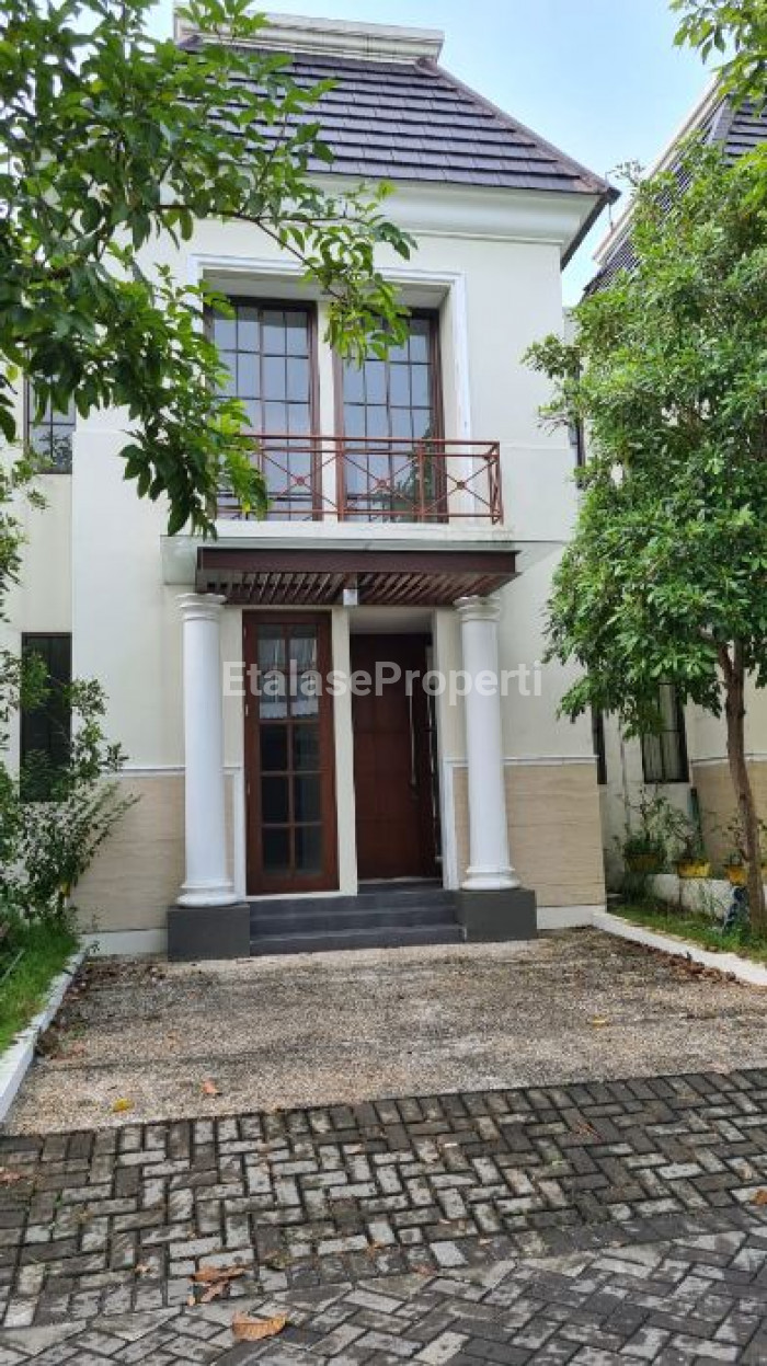 Foto properti Dijual Rumah Daerah Taman Puspa Raya Citraland Surabaya 3