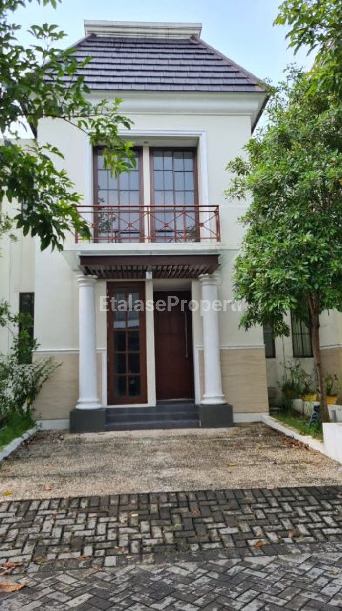 Foto properti Dijual Rumah Daerah Taman Puspa Raya Citraland Surabaya 4