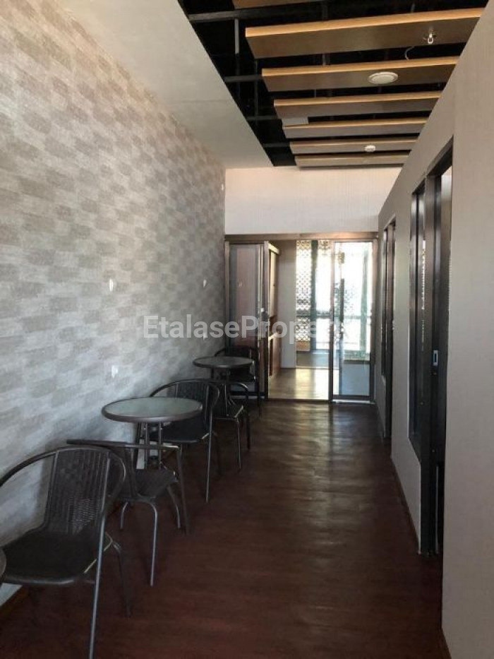 Foto properti JUAL CEPAT! Pakuwon Office Tower TP 6 Furnished Tunjungan Surabaya 5