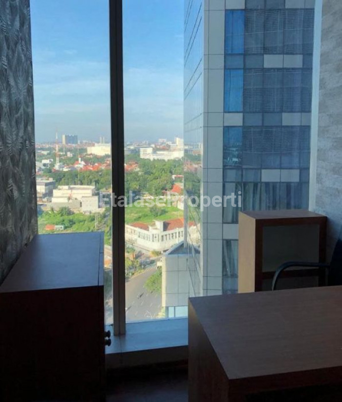 Foto properti JUAL CEPAT! Pakuwon Office Tower TP 6 Furnished Tunjungan Surabaya 8