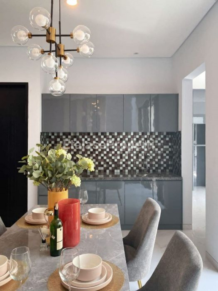 Foto properti Dijual Rumah Baru FULL FURNISHED Gayung Kebonsari Surabaya Selatan 8