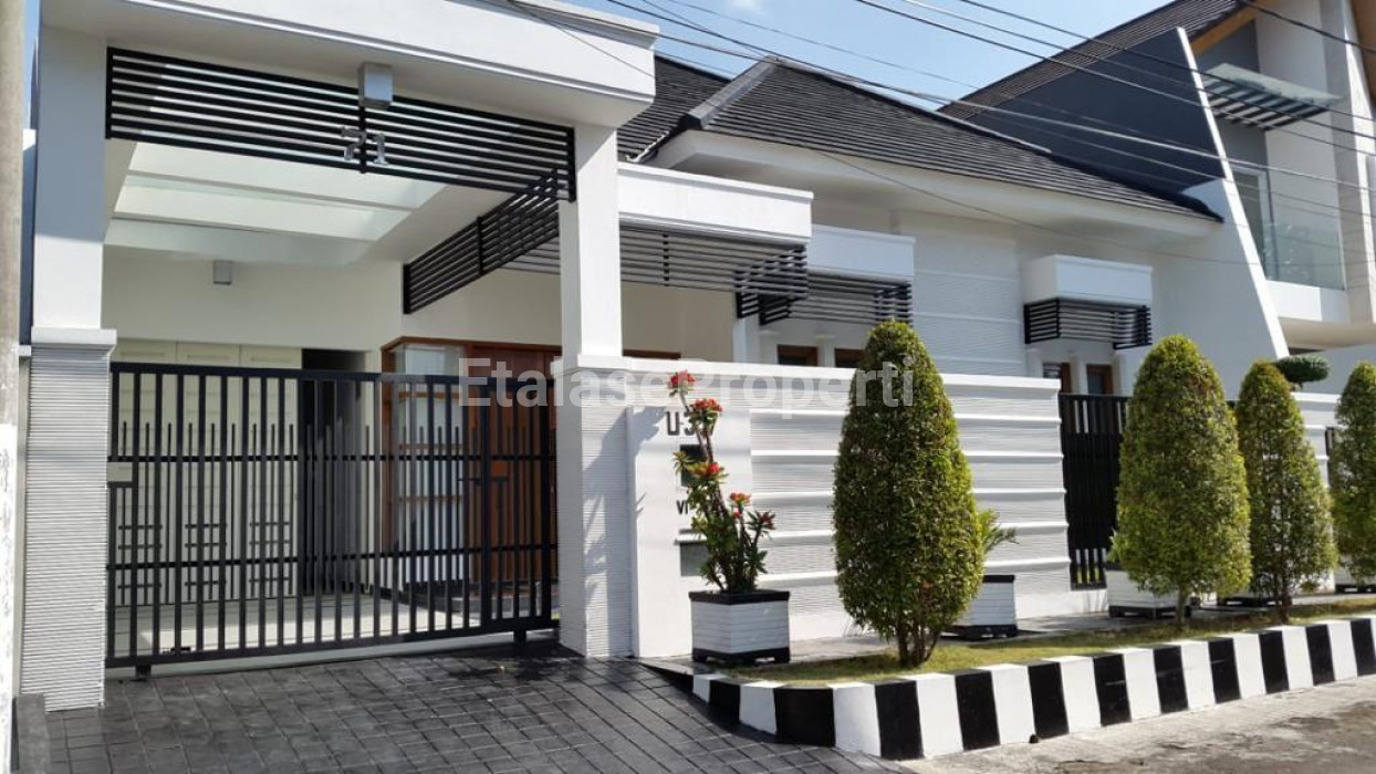 Foto properti Dijual Rumah Siap Huni Kondisi Sipp Di Dharmahusada Indah 6