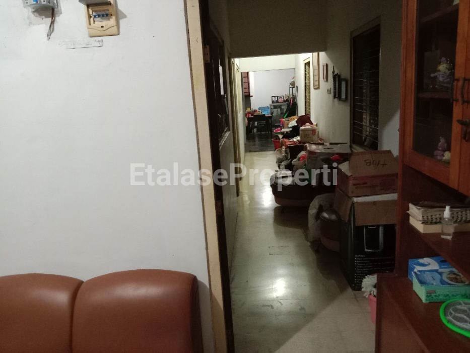 Foto properti Jual Rumah Hitung Tanah Saja 2