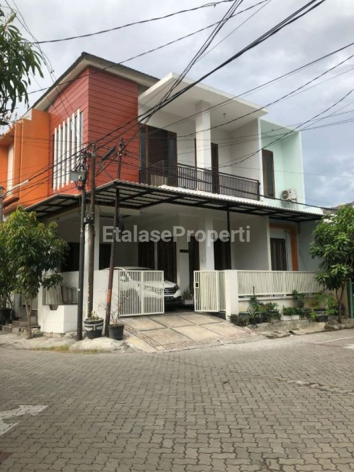 Foto properti Dijual Rumah Siap Huni Posisi Hook Wisma Kedung Asem Indah MERR Surabaya Timur Dkt Rungkut 1