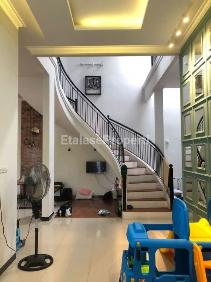 Foto properti Dijual Rumah Siap Huni Posisi Hook Wisma Kedung Asem Indah MERR Surabaya Timur Dkt Rungkut 2