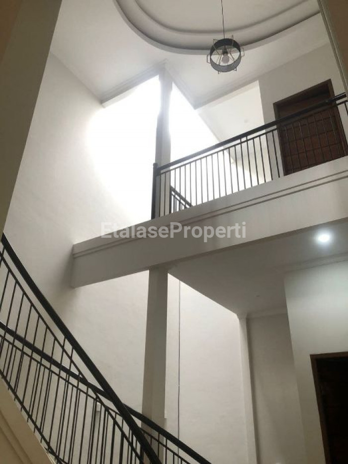 Foto properti Dijual Rumah Siap Huni Posisi Hook Wisma Kedung Asem Indah MERR Surabaya Timur Dkt Rungkut 5