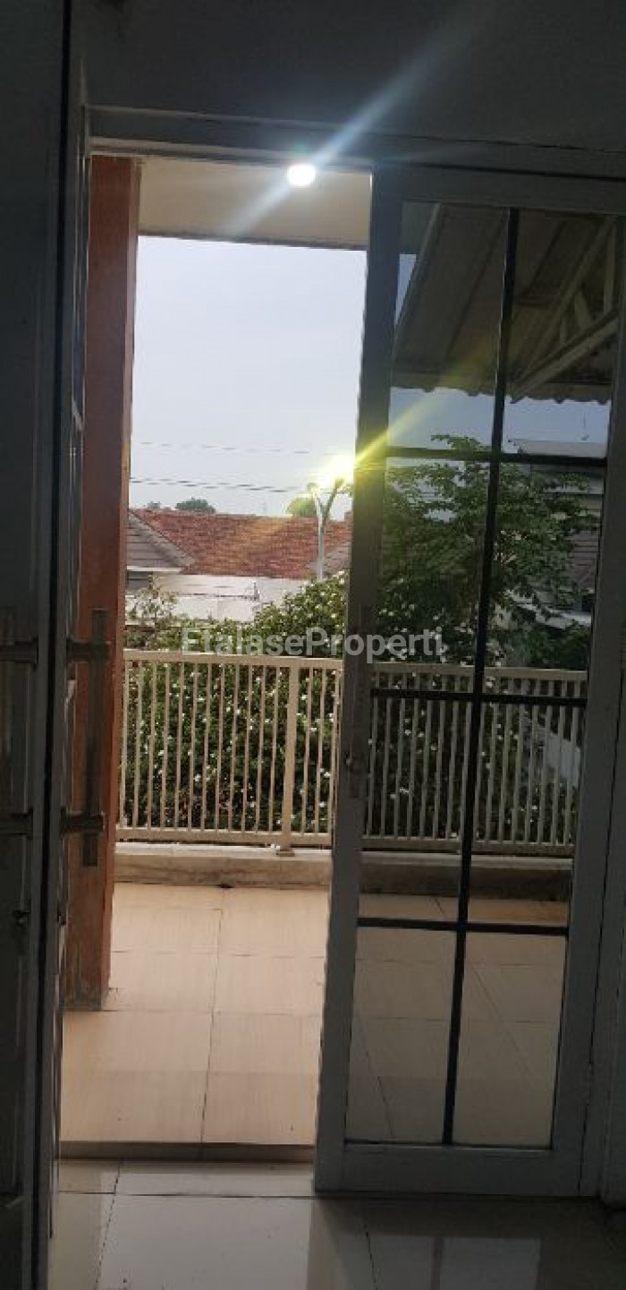 Foto properti Jual Murah Rumah Di Mandiri Residence Krian 2