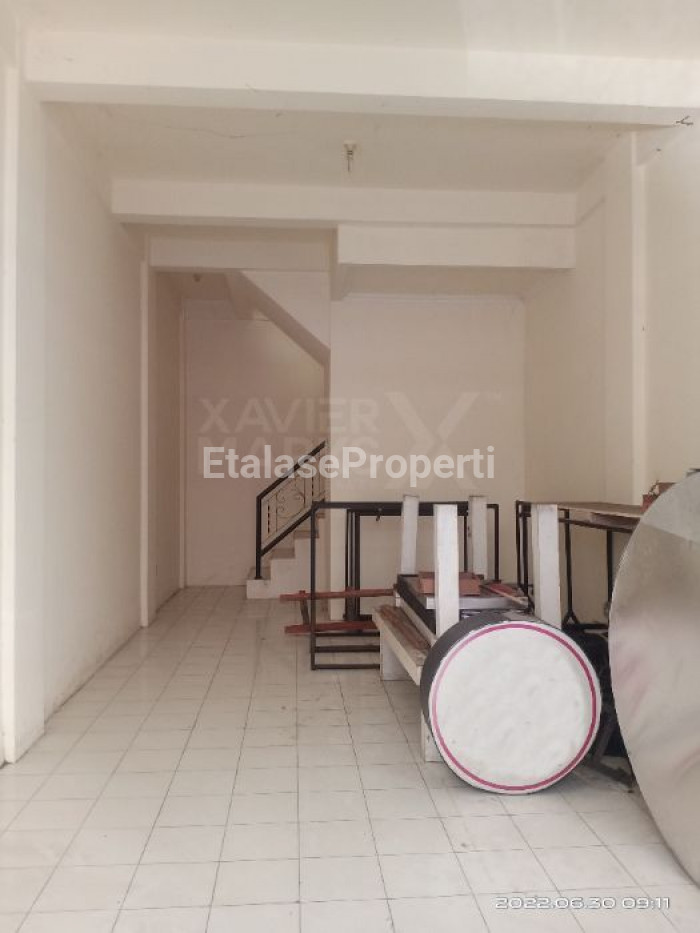 Foto properti Dijual Ruko Tengah Kota 4