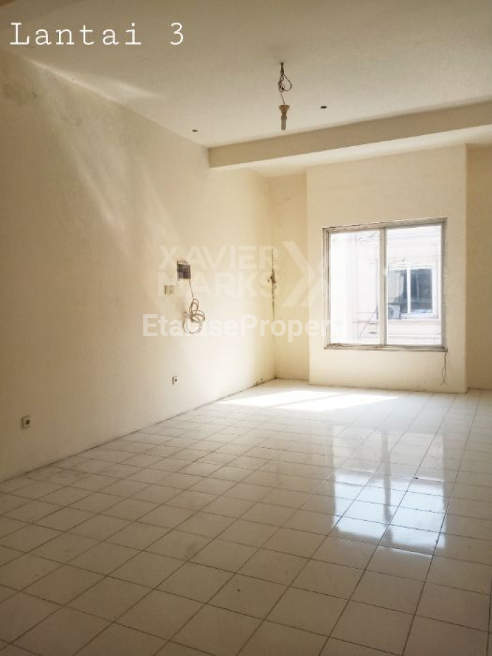 Foto properti Dijual Ruko Tengah Kota 5