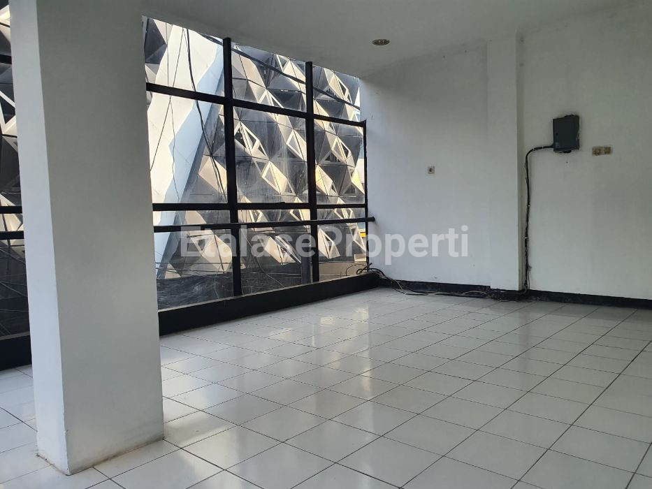 Foto properti Ruko 3,5 Lantai Siap Pakai Komersial Area Komplek Ruko RMI Ngagel Jaya Selatan Surabaya Timur 9