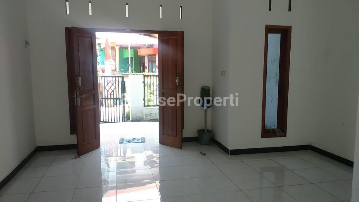 Foto properti JUAL RUMAH SIAP HUNI BERLOKASI DI JL JAMBANGAN, SURABAYA SELATAN 2