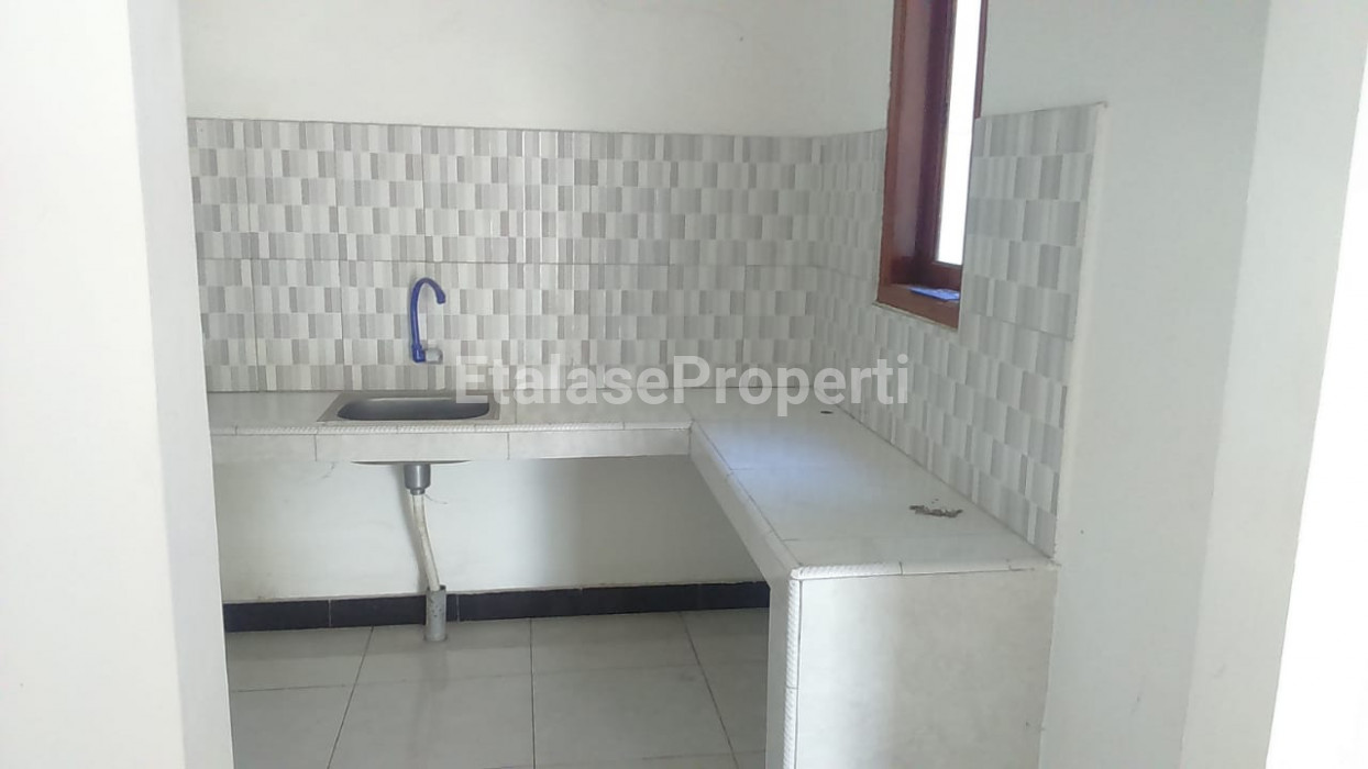 Foto properti JUAL RUMAH SIAP HUNI BERLOKASI DI JL JAMBANGAN, SURABAYA SELATAN 3