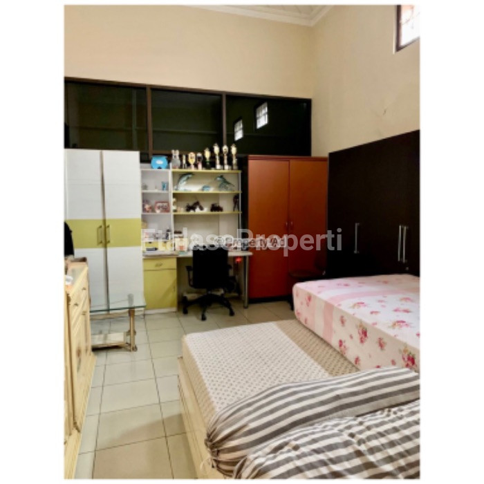 Foto properti Dijual Cepat Rumah Siap Pakai, Lokasi Strategis Pusat Kota Surabaya 0 Jalan Raya Ambengan. 5