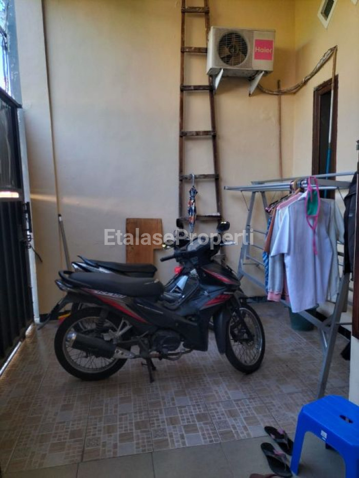 Foto properti Nego Sampai Deal!! Rumah Lebak Jaya Utara Dijual Cepat B.U 2