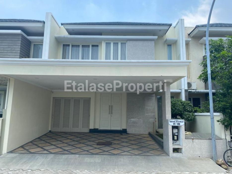 Foto properti Manyar Jaya 2lt Luas & Kokoh Bangunan 1