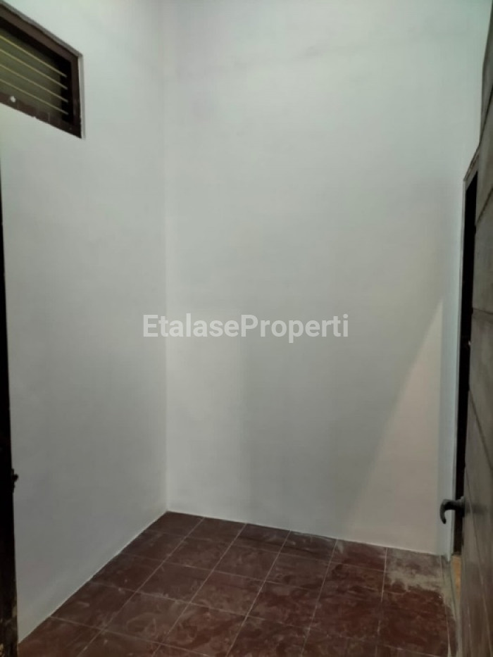 Foto properti Disewakan Rumah +  Gudang Di Ngagel Jaya Selatan 3