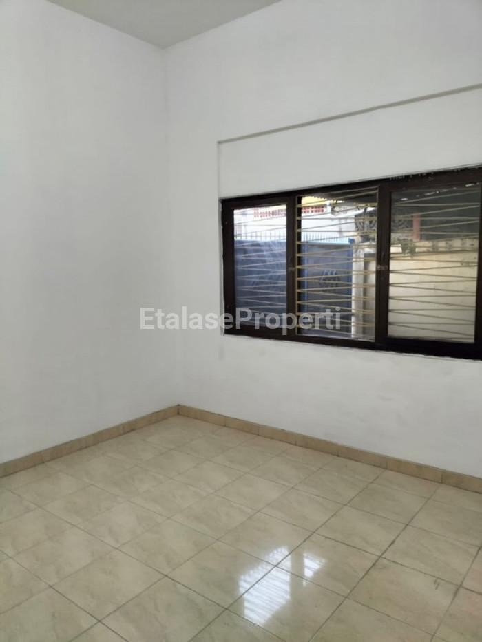 Foto properti Disewakan Rumah +  Gudang Di Ngagel Jaya Selatan 7