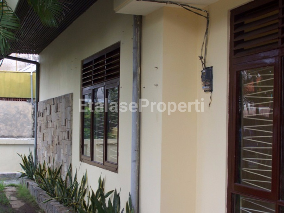 Foto properti Disewakan Rumah +  Gudang Di Ngagel Jaya Selatan 8