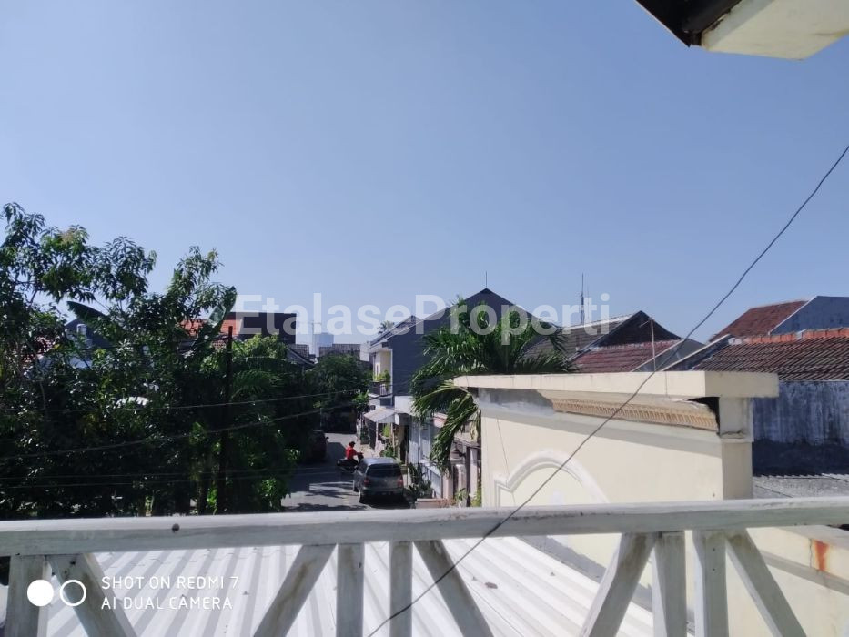 Foto properti Rumah Babatan Indah Wiyung Siap Huni 3