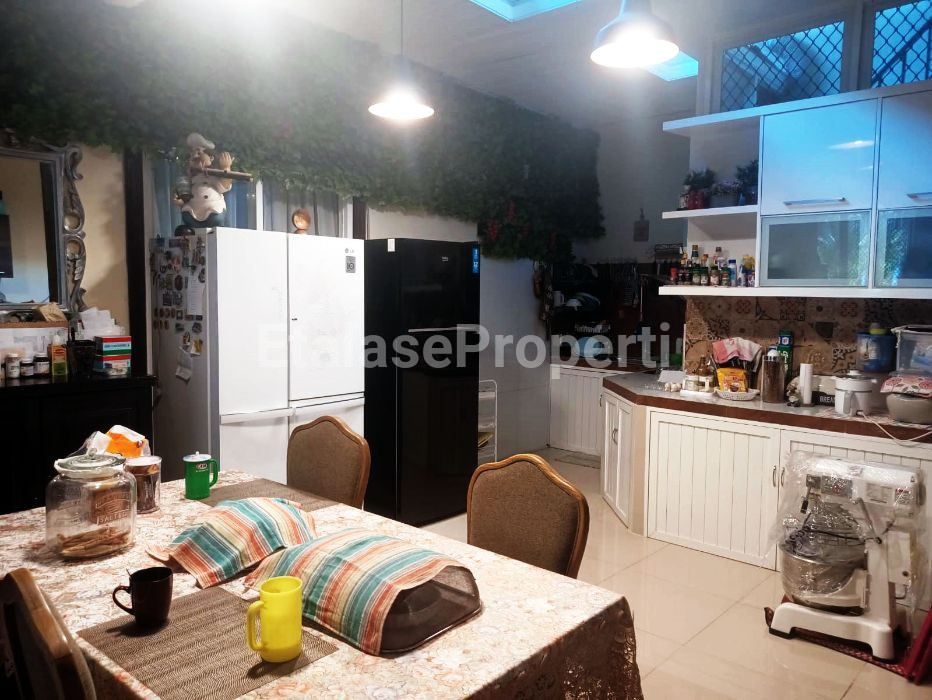 Foto properti Rumah Citraland Bagus Dan Siap Huni Di South Emerald Mansion Surabaya Barat 3