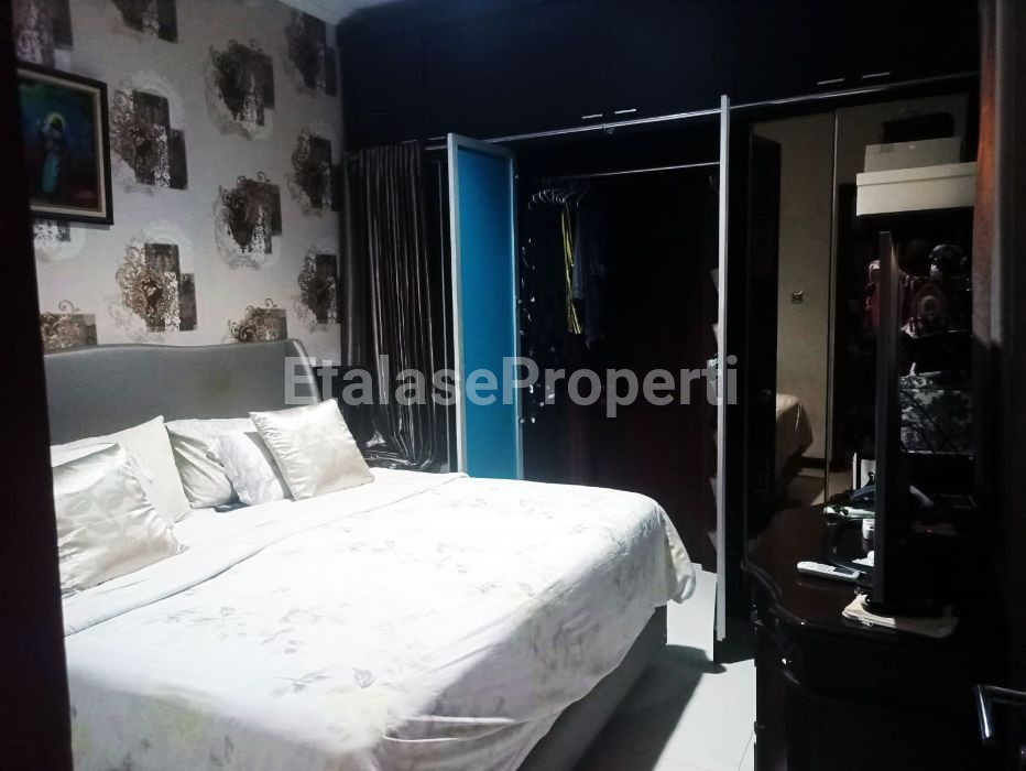 Foto properti Rumah Citraland Bagus Dan Siap Huni Di South Emerald Mansion Surabaya Barat 4