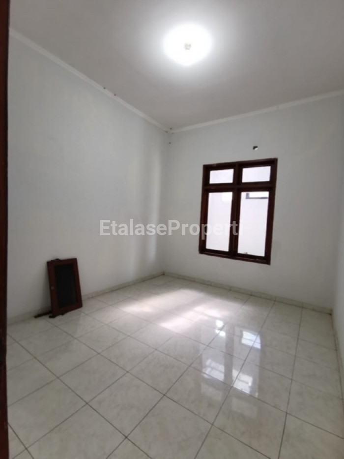 Foto properti Jual Rumah Kenjeran Lebak Jaya Cocok Untuk Kantor / Gudang 3