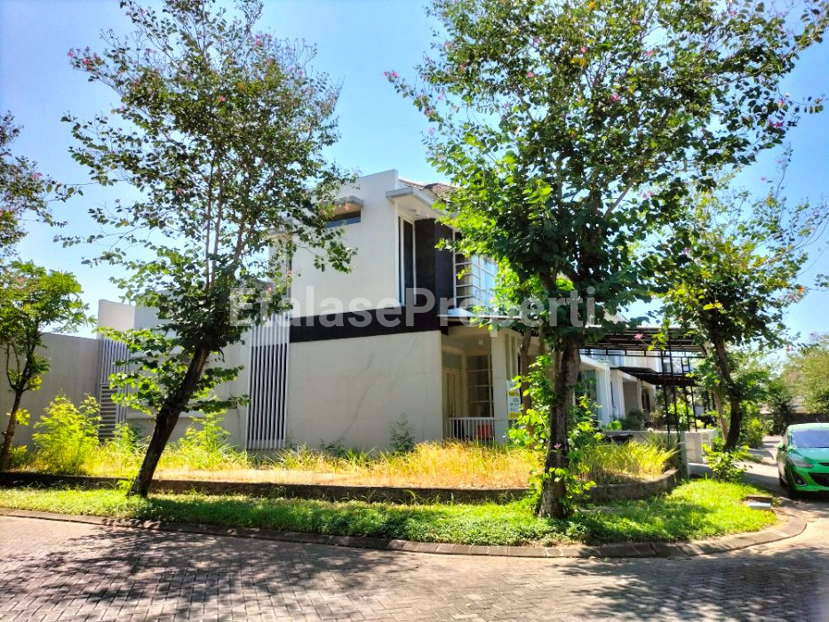Foto properti Disewakan Rumah Di Royal Residence Cluster Addington 3