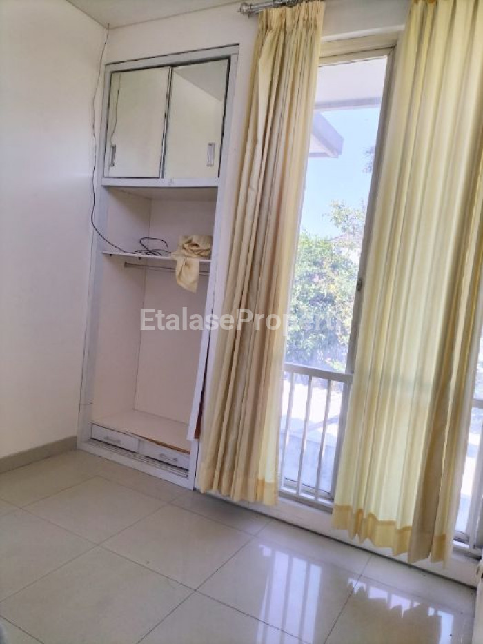 Foto properti Disewakan Rumah Di Royal Residence Cluster Addington 10