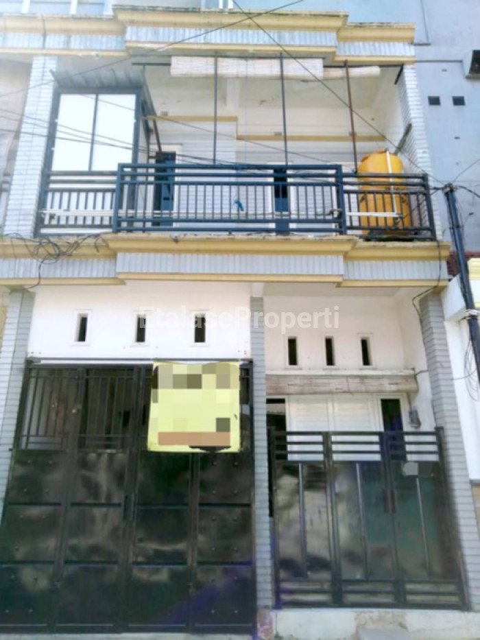 Foto properti Dijual Rumah Lebak Permai Surabaya Timur Hanya 650jt Row Jalan 2,5 Mobil 2