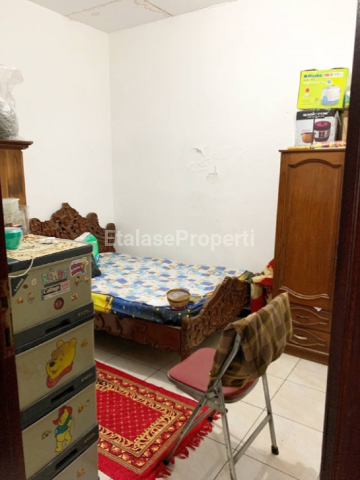 Foto properti Jual Cepat Rumah Ploso Timur Halaman Luas Row Jalan 2 Mobil 10