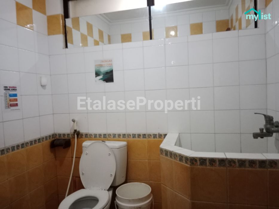 Foto properti Disewakan Rumah 2,5 Lt Siap Huni WR Supratman Surabaya 8