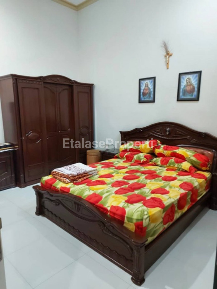 Foto properti Dijual Rumah Ploso Timur Row Jalan 2 Mobil 8
