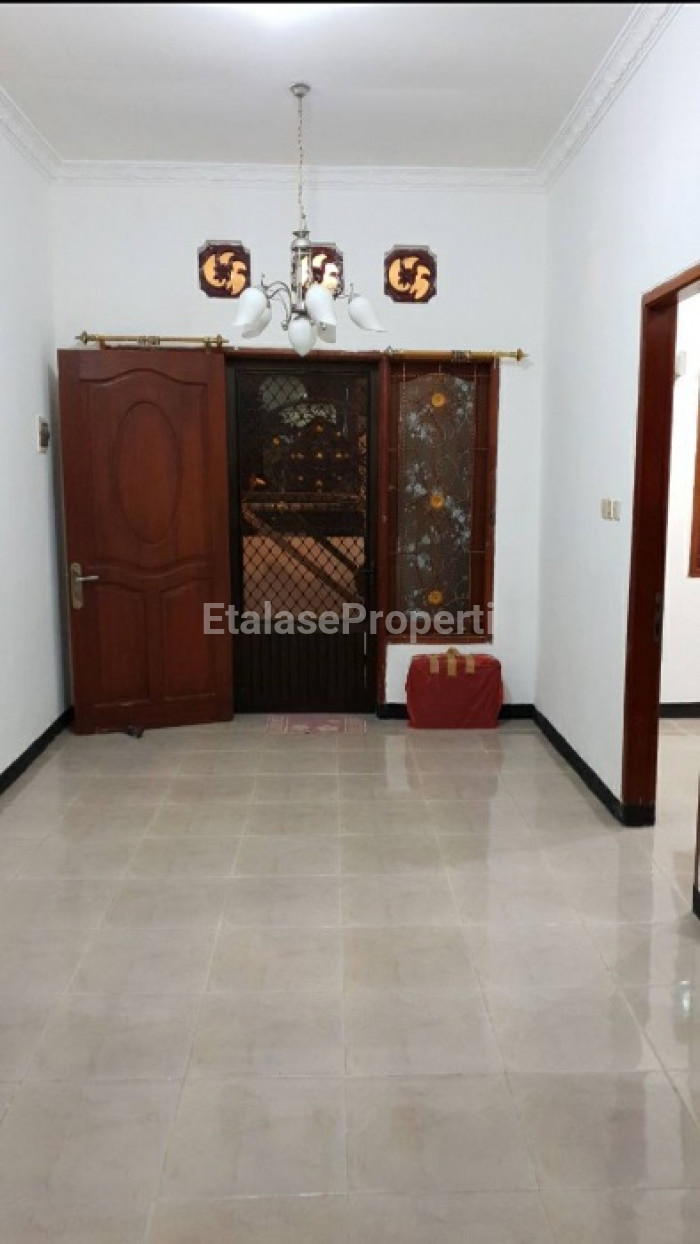Foto properti Dijual Ploso Timur Surabya Timur Row Jalan 2 Mobil 4