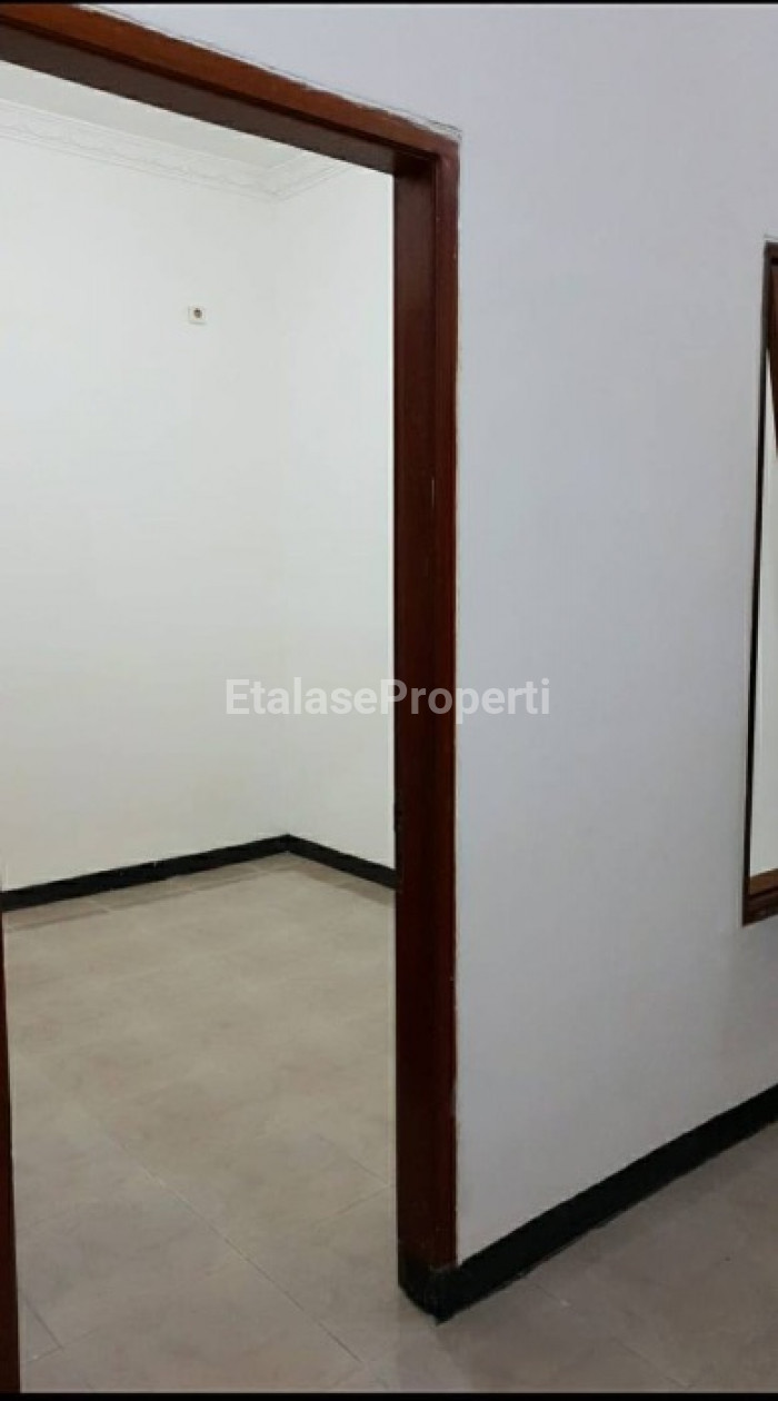 Foto properti Dijual Ploso Timur Surabya Timur Row Jalan 2 Mobil 5