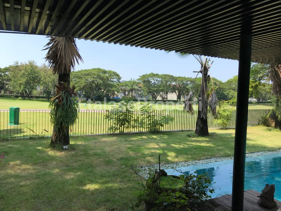 Foto properti Rumah Graha Family Platinum Golf View  Ada POOL Di Surabaya Barat 5