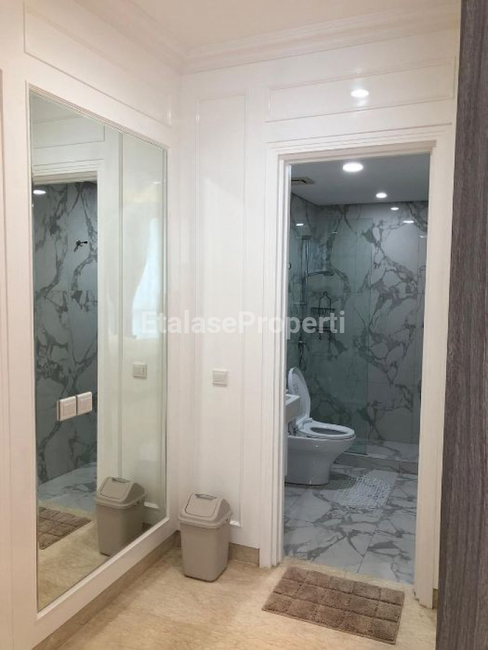 Foto properti SEWA Voila Balcony 2 Bedroom Ciputra World 6