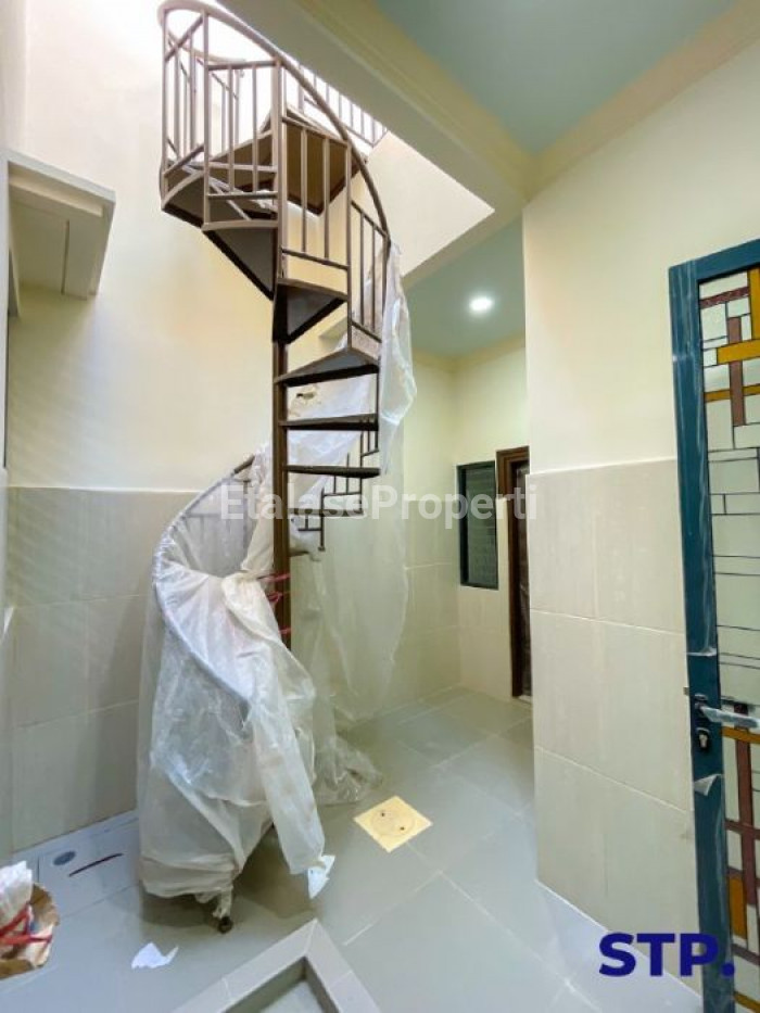 Foto properti Rumah Puri Galaxy Cluster Acacia Garden FULL MARMER 7