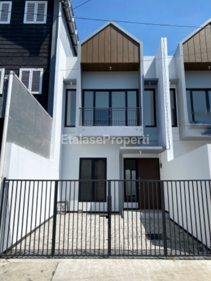 Foto properti Dijual Rumah Baru Siap Huni Lebak Timur 1