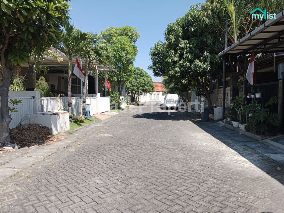 Foto properti Dijual Rumah Minimalis Siap Huni Taman Rivera Regency Rungkut 2
