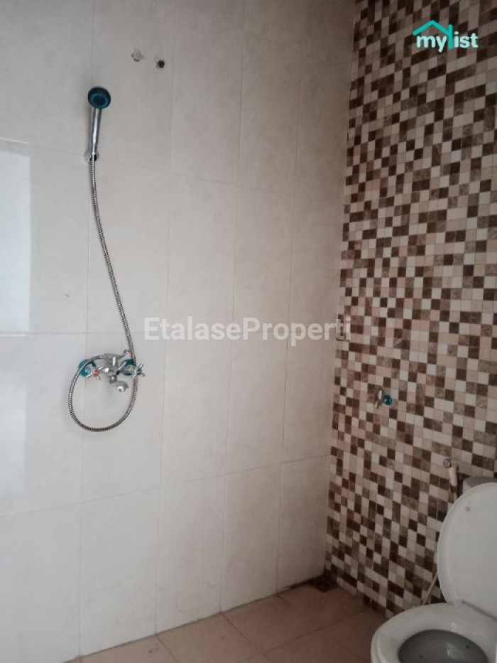 Foto properti Dijual Rumah Minimalis Siap Huni Taman Rivera Regency Rungkut 9