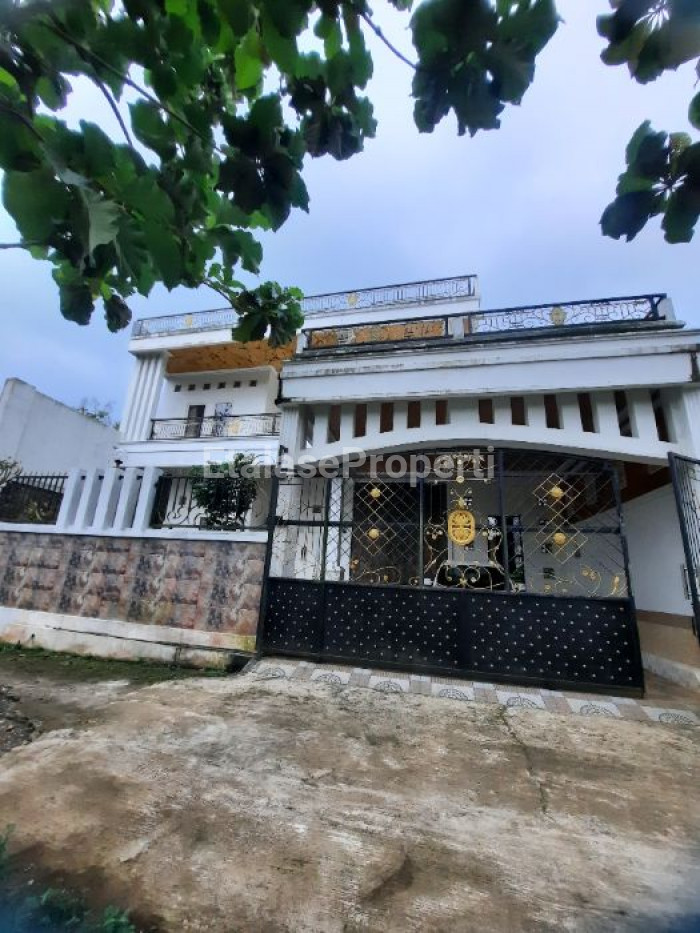 Foto properti Jual Villa Wonosalam Jombang, Jatim 1