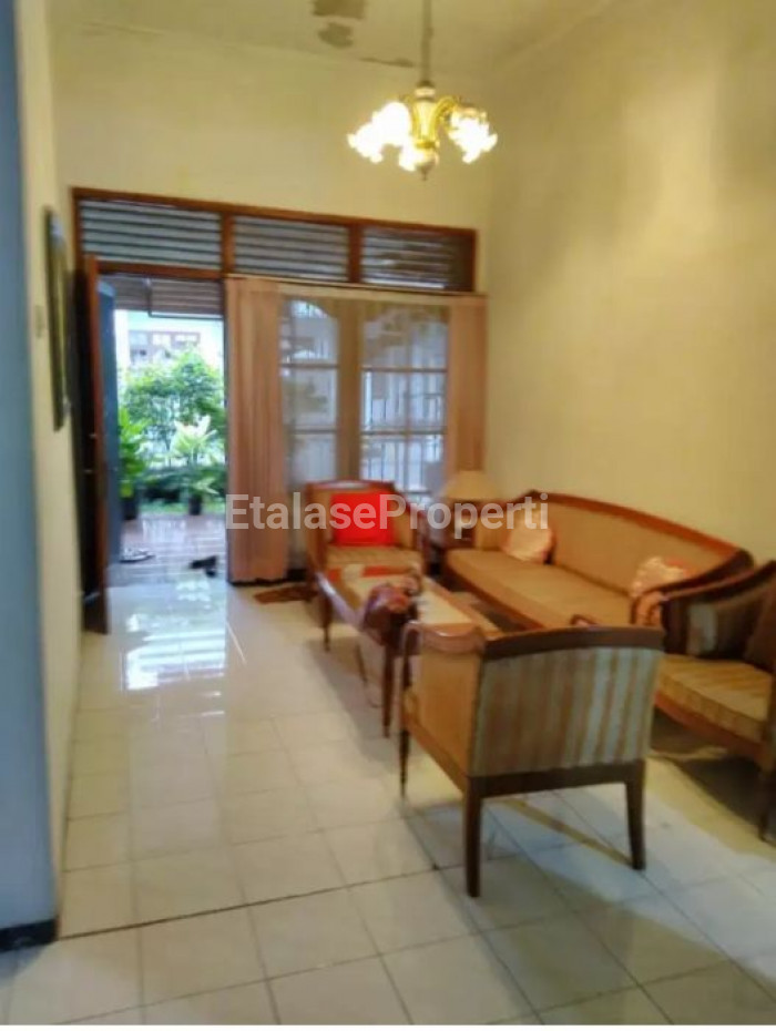 Foto properti RUMAH LOKASI STRATEGIS & SIAP HUNI DI SURABAYA BARAT 2