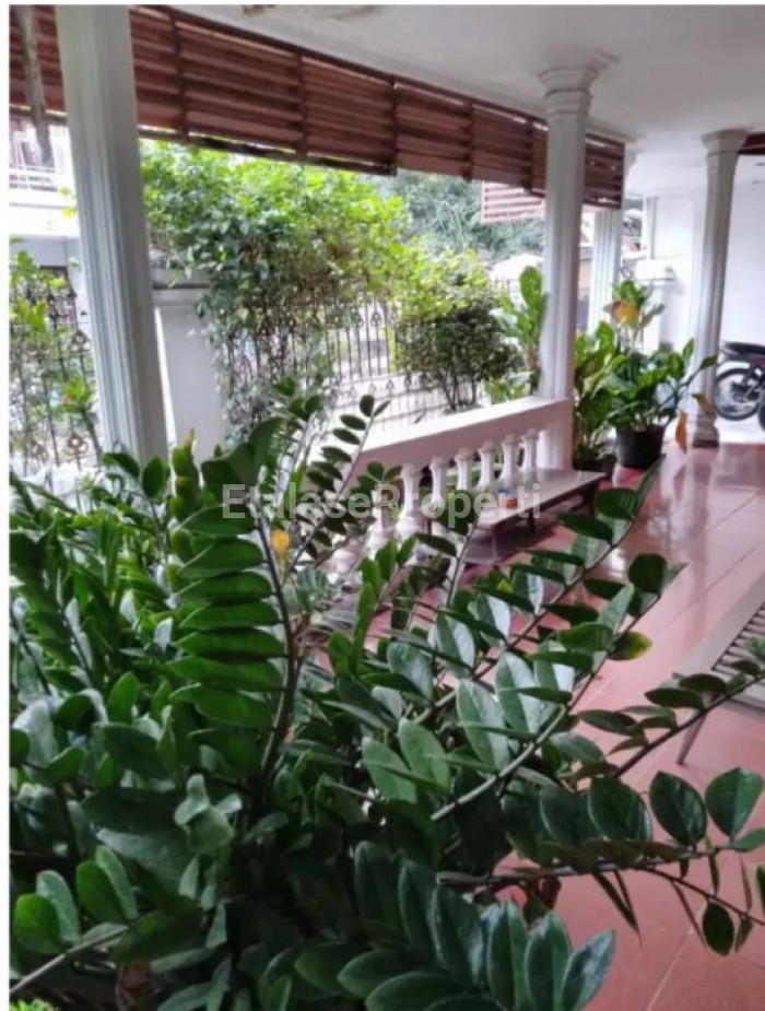 Foto properti RUMAH LOKASI STRATEGIS & SIAP HUNI DI SURABAYA BARAT 4