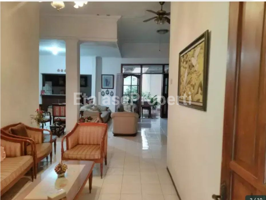 Foto properti RUMAH LOKASI STRATEGIS & SIAP HUNI DI SURABAYA BARAT 5