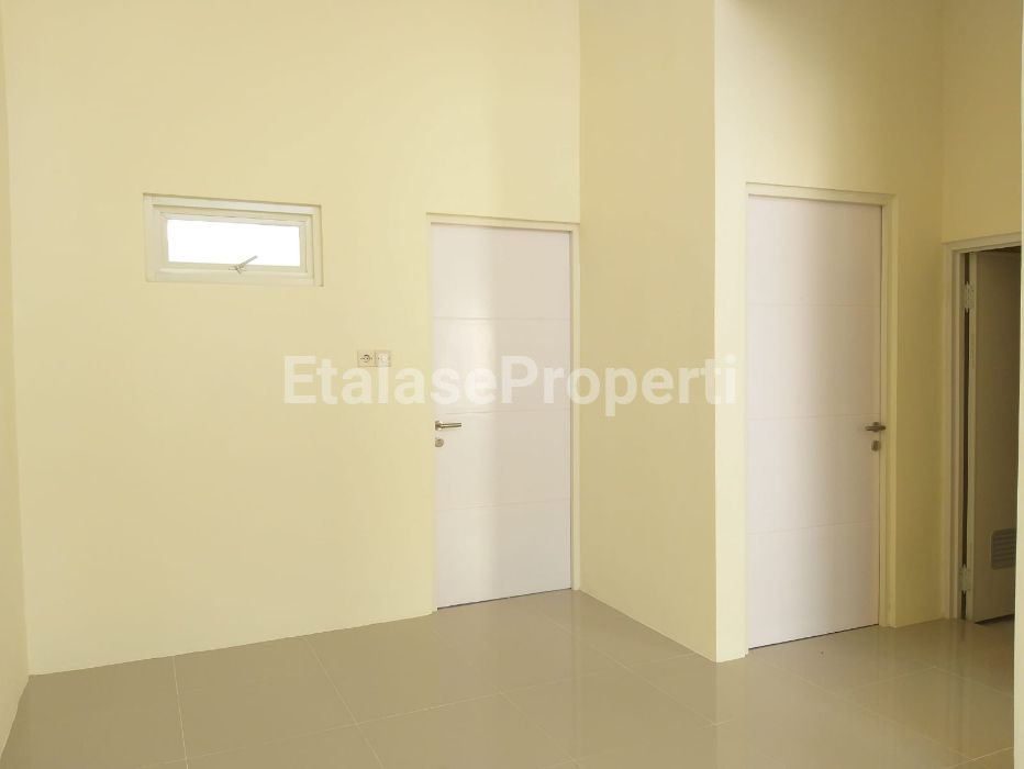 Foto properti Dijual Cepat! Rumah Siap Huni Kawasan Surabaya Timur 5