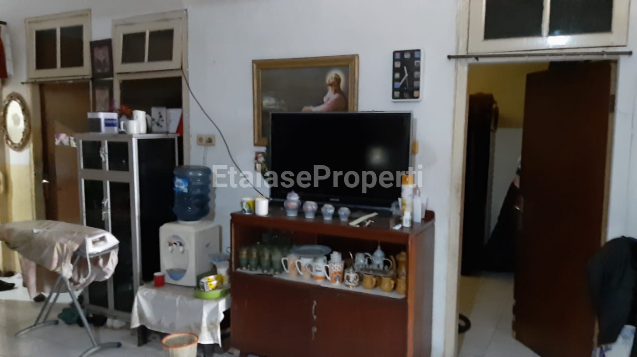Foto properti Jual Rumah Perum Wiguna, Surabay Timur 3