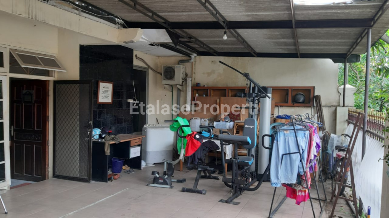 Foto properti Jual Rumah Perum Wiguna, Surabay Timur 4
