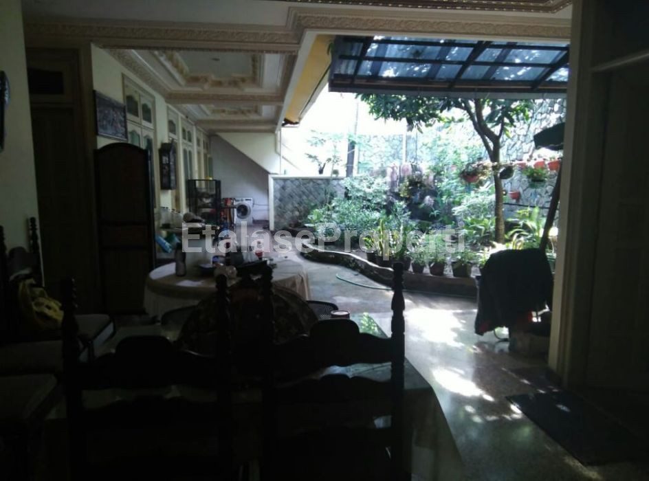 Foto properti Dijual Rumah Mewah Minimalis Gayungsari 5