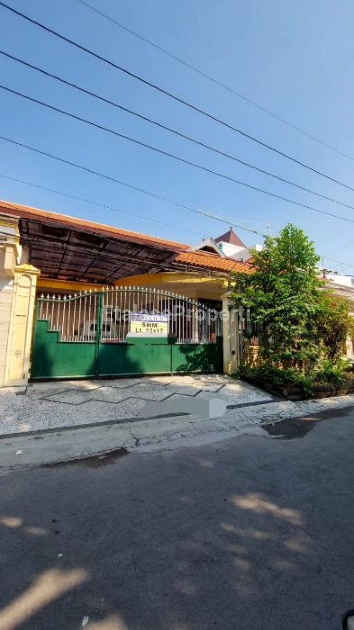 Foto properti Disewakan Rumah Paling BERSIH & TERAWAT Di Gayungsari 6